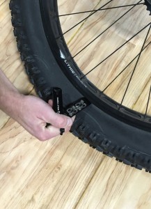 WT-tool-combo-pliers-lever_1024x1024