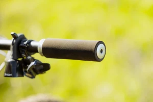 Chywty kierownicy Fat Paw Lock On Wolf Tooth BNP-2829.jpg.webp