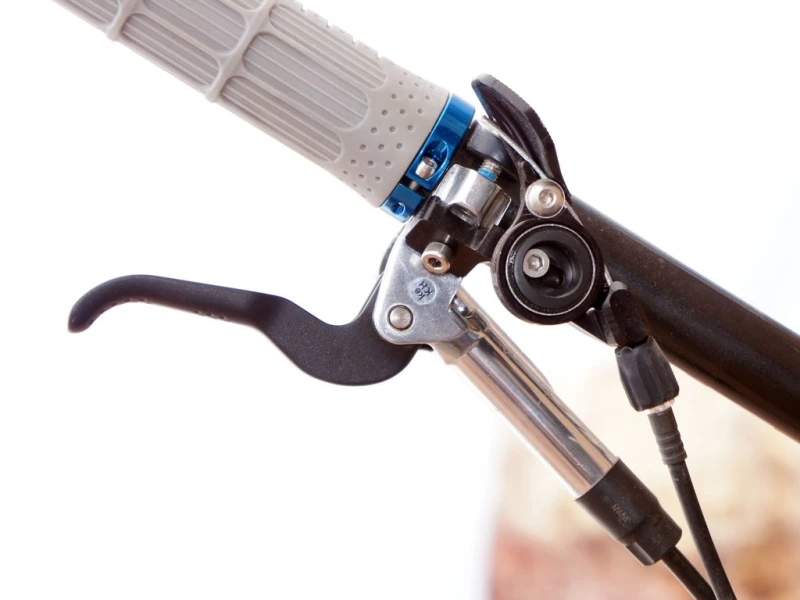 Wolf_Tooth_ReMote_Underside_1_1024x1024