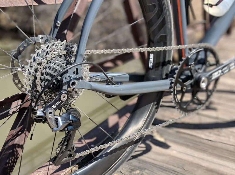 Wolf_Tooth_RoadLink_DM_Drivetrain_Bridge_1_Bokeh_1024x1024