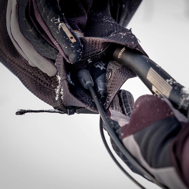 WT-Pogies-Black-04_1024x1024