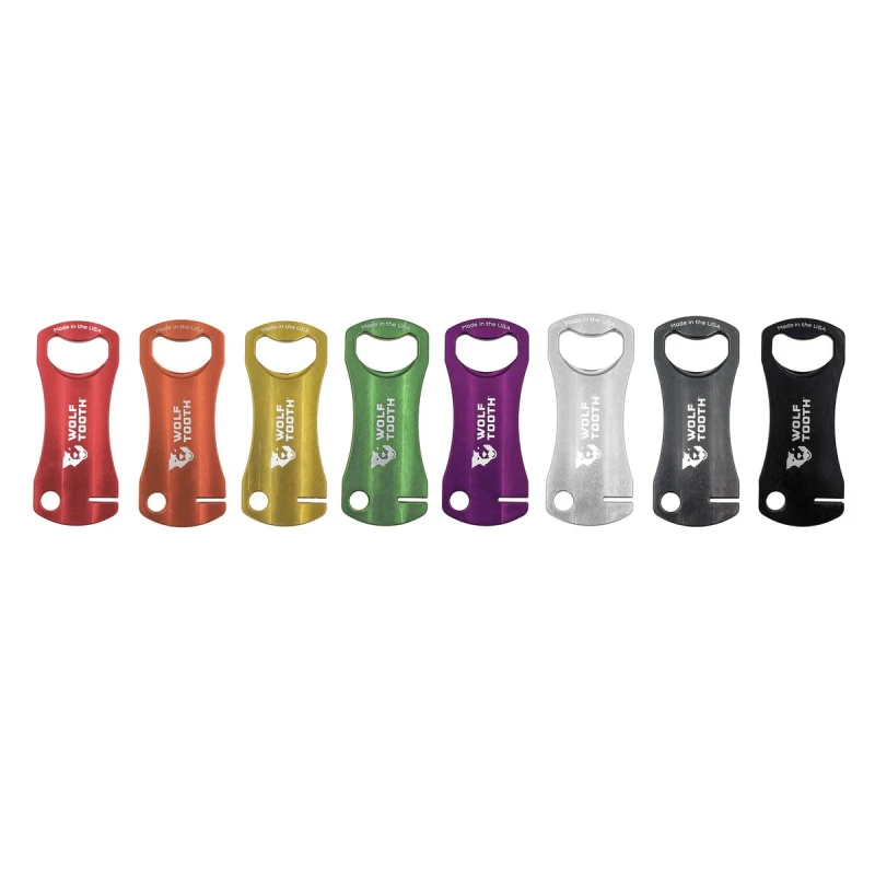 Klucze Wolf Tooth Components do prostowania tarcz hamulcowych z funkcją otwieracza do butelek.