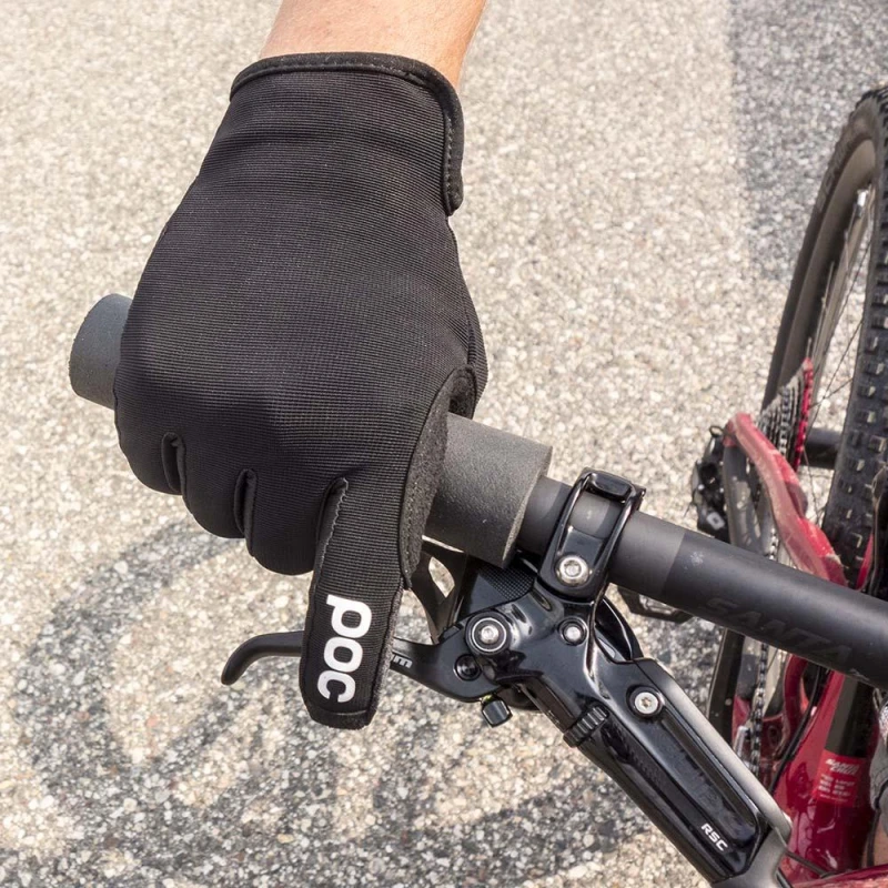 Chwyty rowerowe Fat Paw XL 160mm zainstalowane na kierownicy.