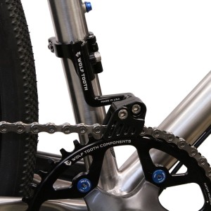 GnarWolf-Braze-on-mount-installed_view2_11d2269a-3315-424e-ac6f-ca89464fd4b6_1024x1024