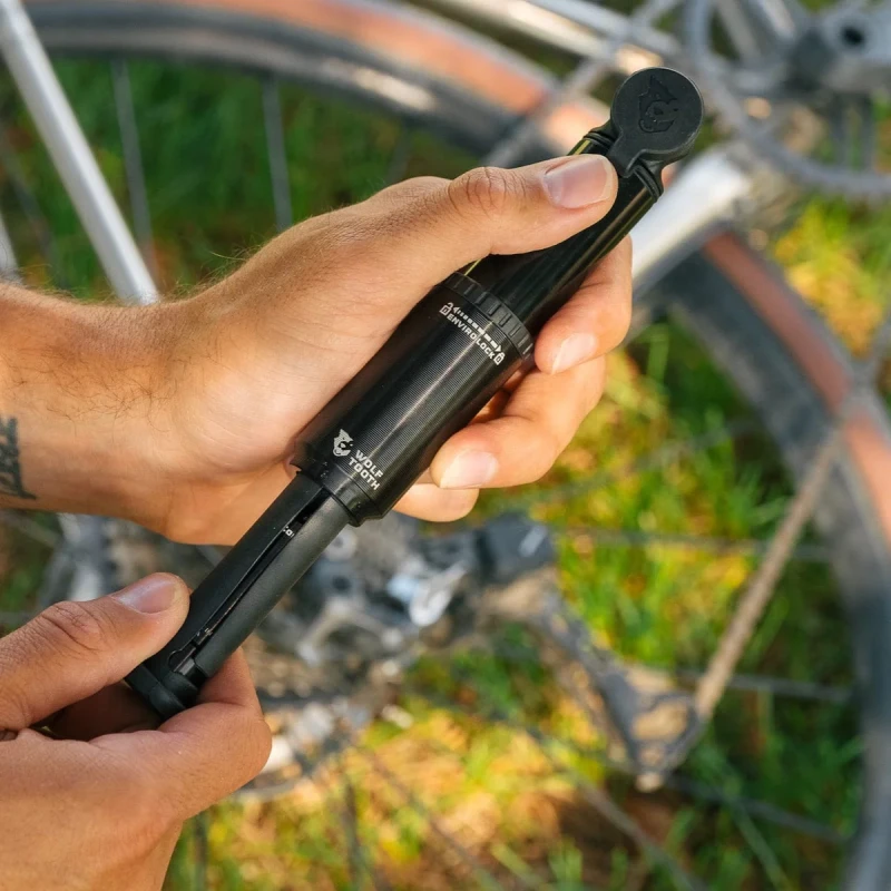 Wolf_Tooth_EnCase_Pump_5.jpg.webp