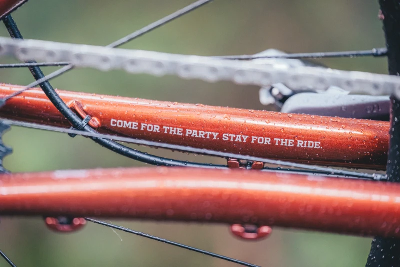 Otso_Hoot_Steel_Riding_12.webp