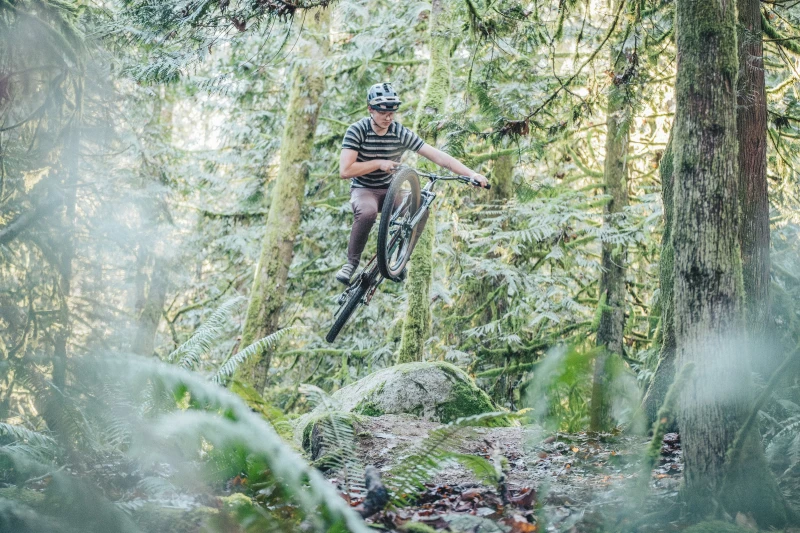 Otso_Hoot_Steel_Riding_49.jpg