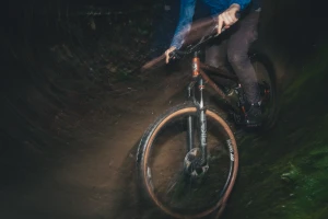 Otso_Hoot_Steel_Riding_94.webp